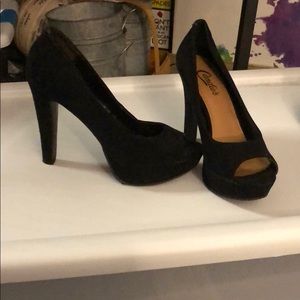 Barely worn peep toe candies heals